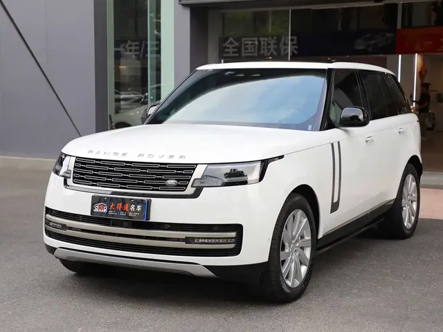 Land Rover Range Rover 2023 3.0 L6 360PS Golden Age Edition