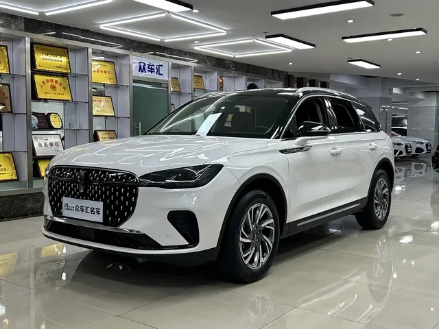 Lincoln Adventurer 2025 2.0T 2WD Premium Edition