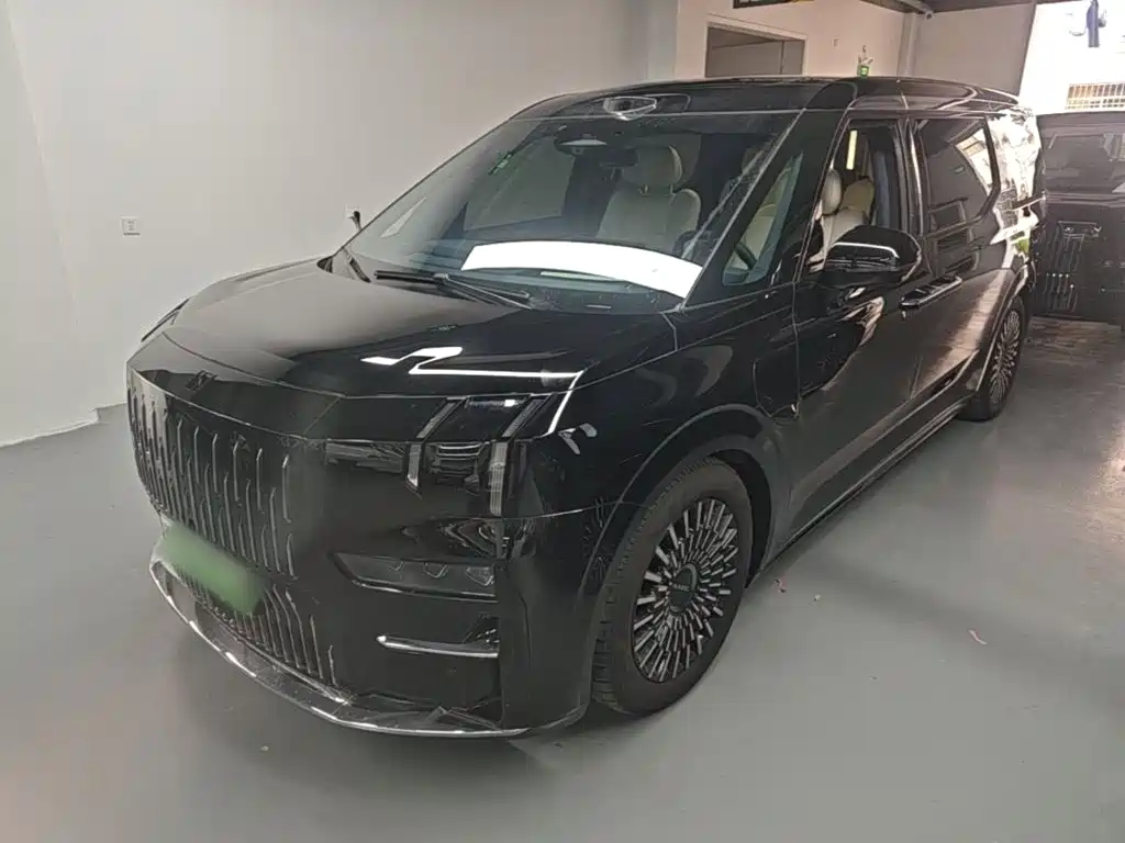 ZEEKR 009 2024 6-seat Executive AWD 108kWh