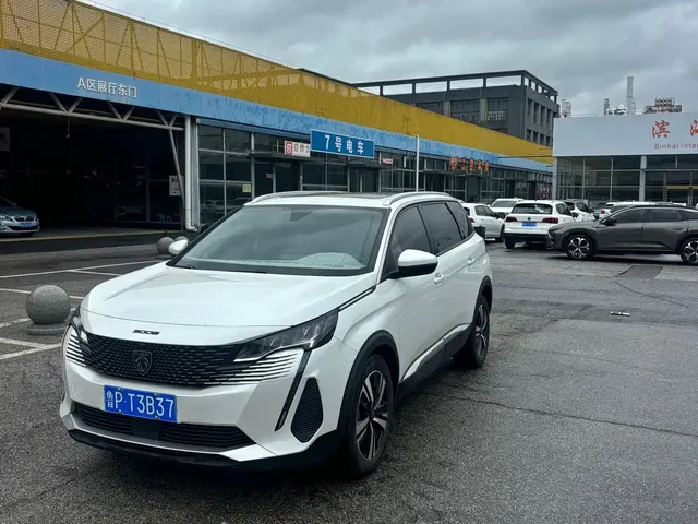 Peugeot 5008 2023 400THP True Love Edition 5-Seater