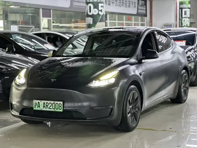 Tesla Model Y 2022 Facelift Long Range All-Wheel Drive Version