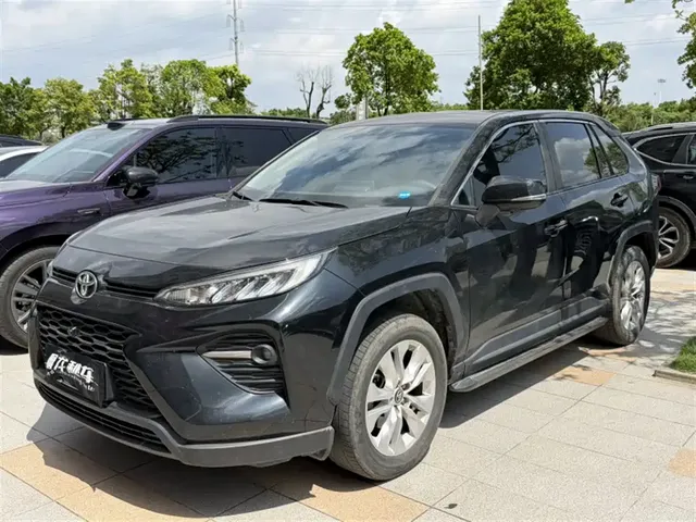 Toyota Wildlander 2022 Facelift 2.0L CVT 2WD Leading Edition