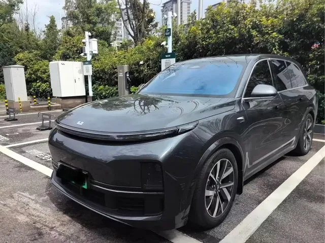 Li Auto Li L8 2023 Pro
