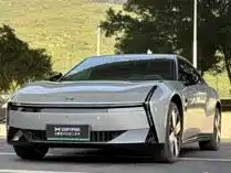 XPeng P7 2025 702km Long Range Edition