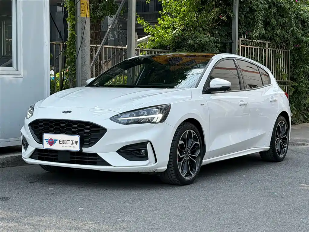 Ford Focus 2020 Hatchback EcoBoost 180 Automatic ST Line
