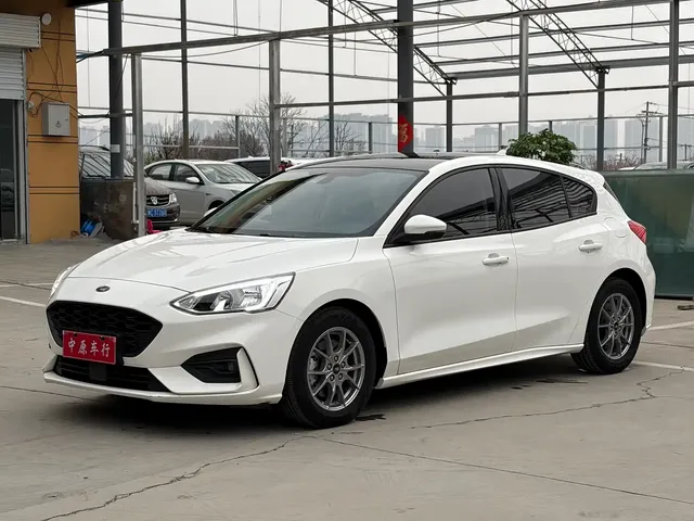 Ford Focus 2020 Hatchback EcoBoost 180 Auto Trend Edition