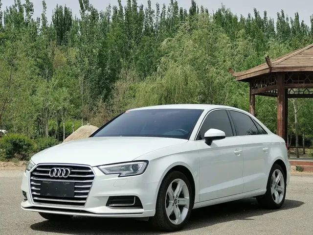 Audi A3 2019 Limousine 35 TFSI Progressive China VI