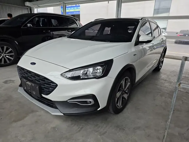Ford Focus Active 2020 EcoBoost 180 Auto Trendy Edition