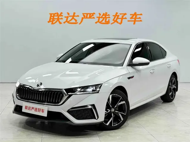 Škoda Octavia 2023 Facelift PRO TSI280 Premium Edition