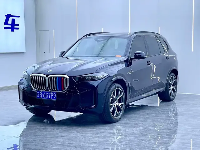 BMW X5 2023 xDrive 30Li Premium M Sport Package