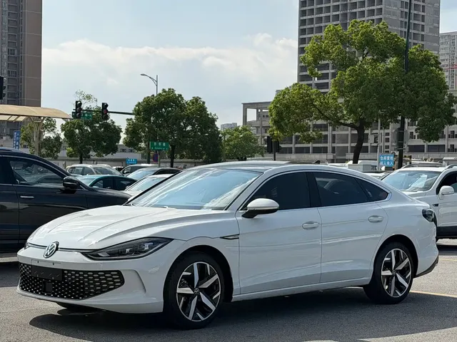 Volkswagen Lamando 2023 Lamando L 280TSI DSG Cool Edition