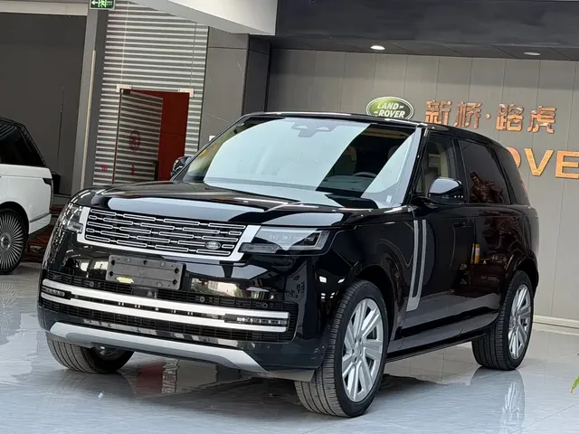 Land Rover Range Rover 2024 3.0 L6 400PS Genesis Extended