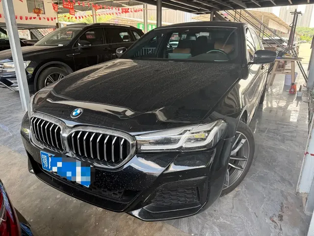 BMW 5 Series 2022 525Li M Sport Package