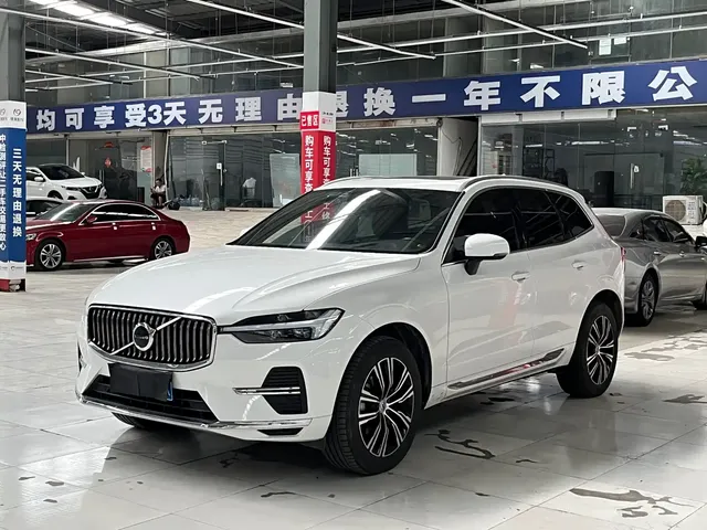 Volvo XC60 2022 B5 AWD Inscription