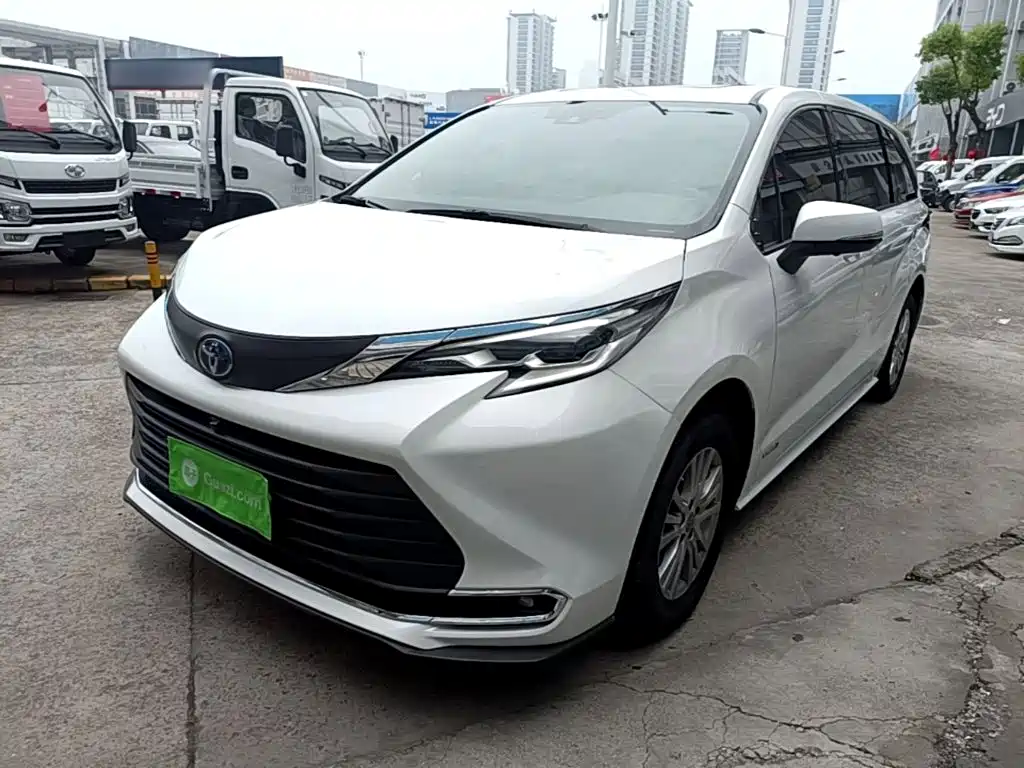 Toyota Sienna 2021 2.5L Hybrid Comfort Edition