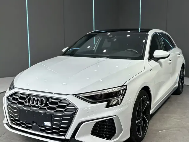 Audi A3 2024 Model Sportback 35 TFSI Fashion Sport