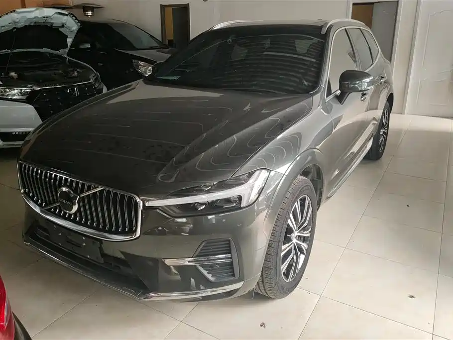 Volvo XC60 2022 B5 AWD Inscription