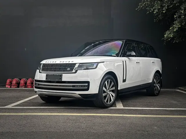 Land Rover Range Rover 2024 3.0 L6 400PS Golden Age Extended 7-Seater