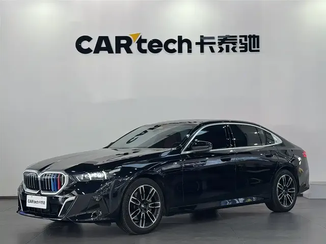 BMW 5 Series 2025 530Li Leading M Sport Package