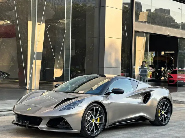Lotus Cars EMIRA 2021 2.0T DCT First Edition