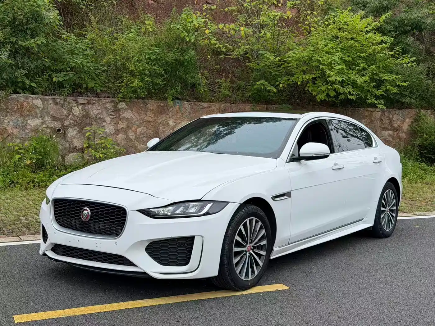 Jaguar XEL 2020 2.0T 200PS R-DYNAMIC Youth Sport Edition
