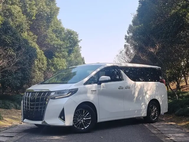 Toyota Alphard 2021 Hybrid 2.5L Luxury