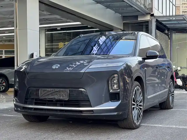 NIO ES8 2025 Base Model