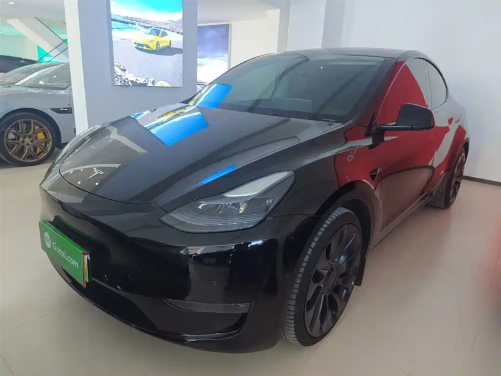 Tesla Model Y 2023 High Performance All-Wheel Drive Edition
