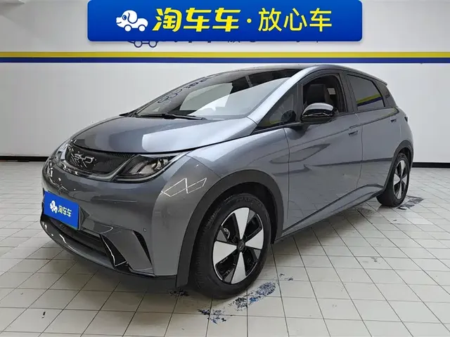 BYD Dolphin 2023 420km Fashion Edition