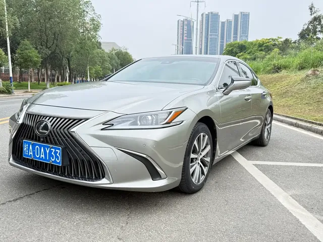 Lexus ES 2020 200 Excellence