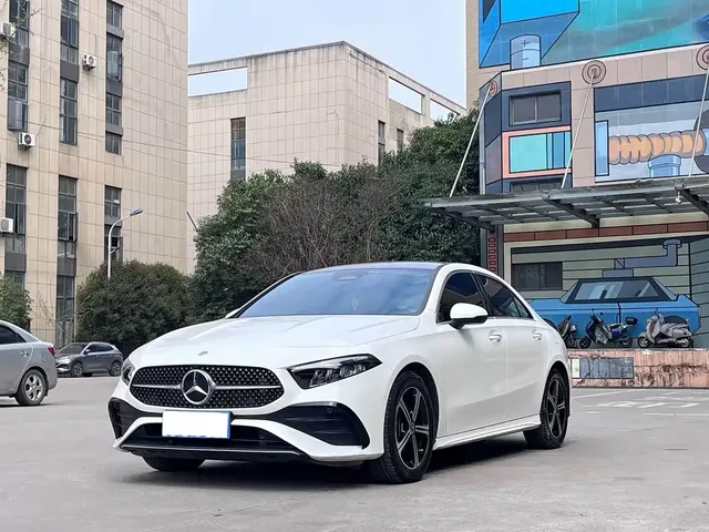 Mercedes-Benz A-Class 2023 A 200 L Fashion