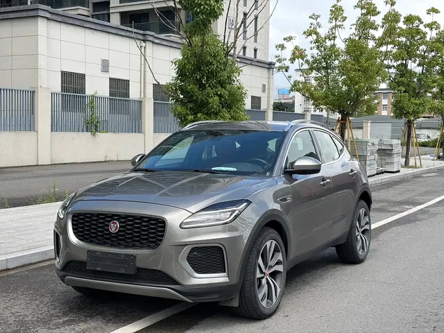 Jaguar E-PACE 2024 Youth Sport Edition R-DYNAMIC