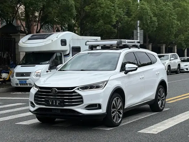 BYD Tang 2018 2.0T Automatic Smart Connection Noble Edition 7-Seater China V