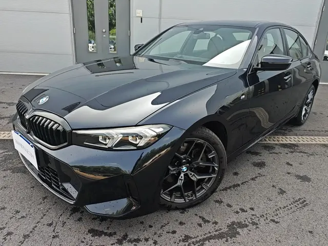 BMW 3 Series 2025 330i M Sport Night Edition