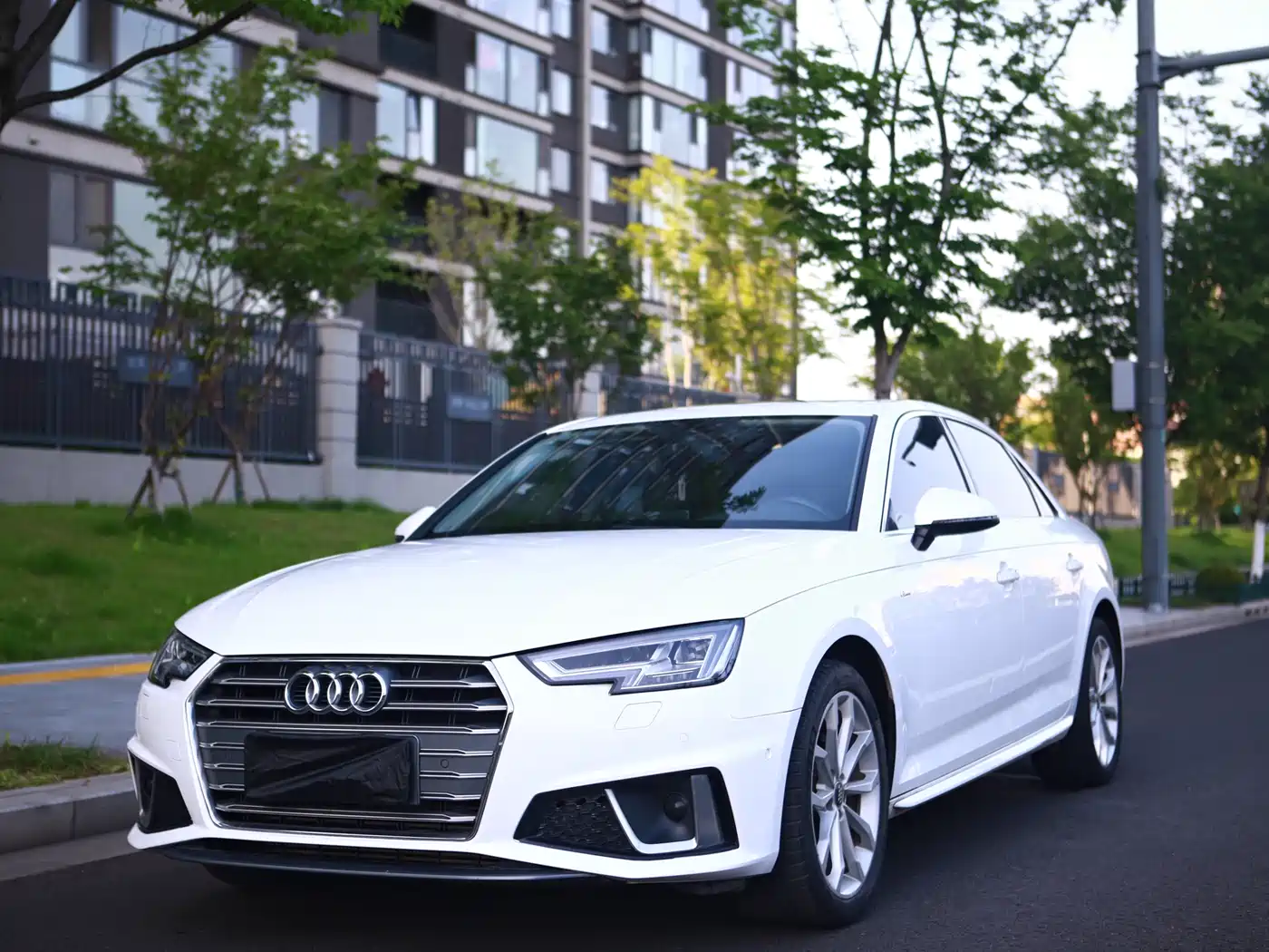 Audi A4L 2019 40 TFSI Fashion (China VI)