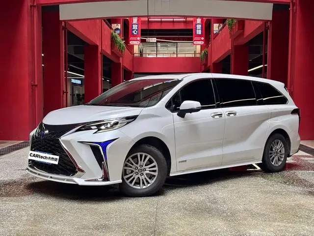 Toyota Sienna 2023 2.5L Hybrid Comfort Edition