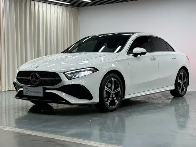 Mercedes-Benz A-Class 2024 Facelift A 180 L