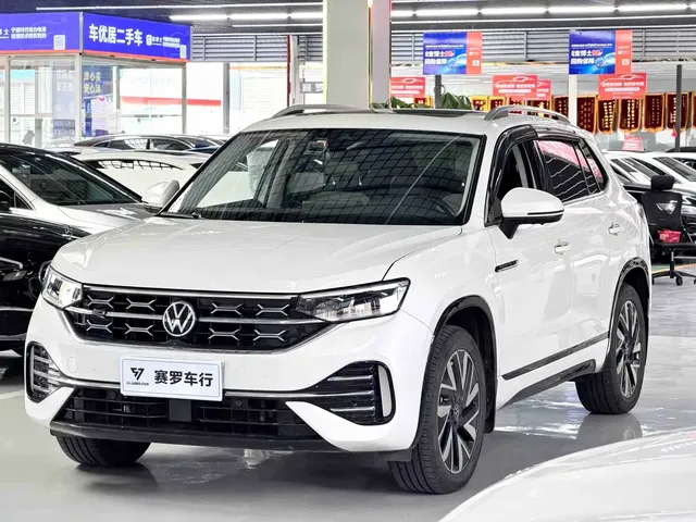 Volkswagen Tayron 2023 330TSI 2WD R-Line High-Performance Edition