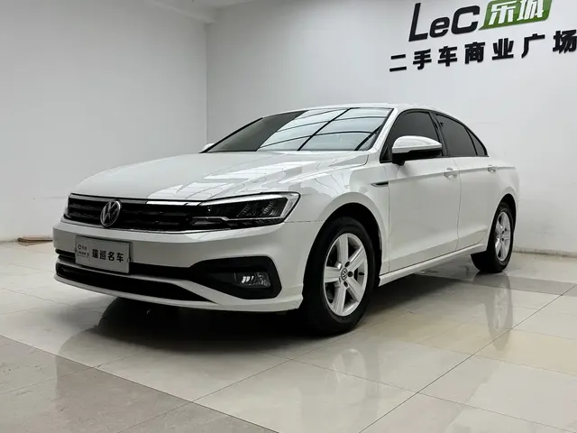 Volkswagen Lamando 2021 230TSI DSG Fashion Edition