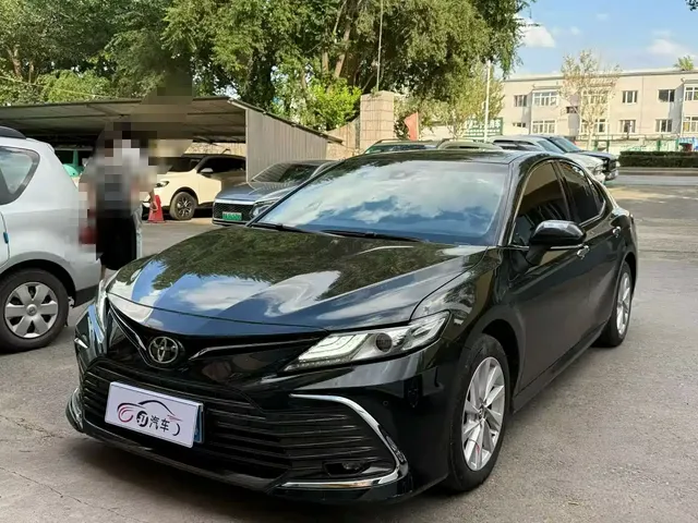 Toyota Camry 2021 2.0G Luxury Edition