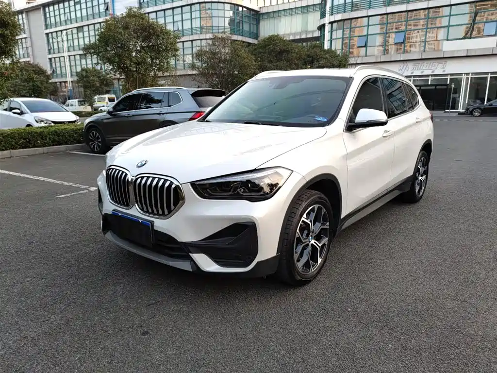 BMW X1 2022 sDrive25Li Leading