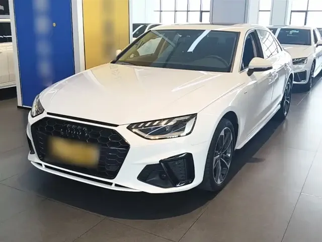 Audi A4L 2022 40 TFSI Luxury Dynamic
