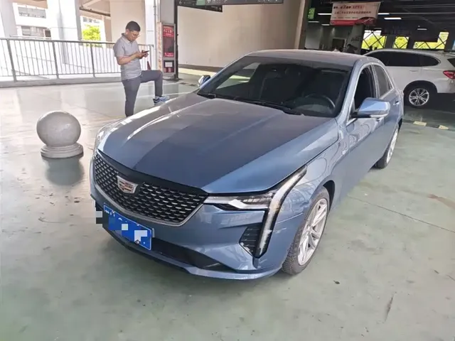 Cadillac CT4 2022 28T Luxury Model