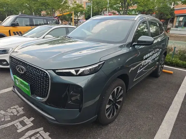 Chery Tiggo 8 PLUS 2025 290TGDI DCT Premium 5-seater