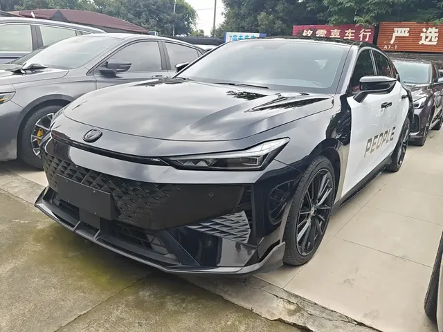 Changan UNI-V 2024 1.5T Deluxe Sport