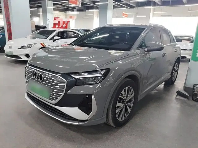 Audi Q4 e-tron 2022 40 e-tron Pioneer Edition