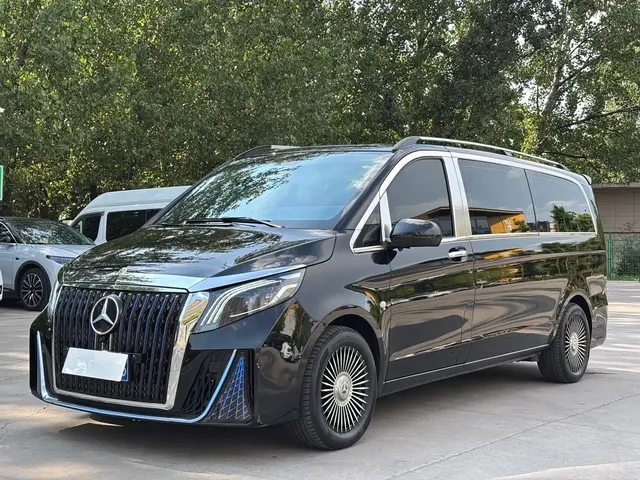 Mercedes-Benz Vito 2023 2.0T Elite 7-Seater