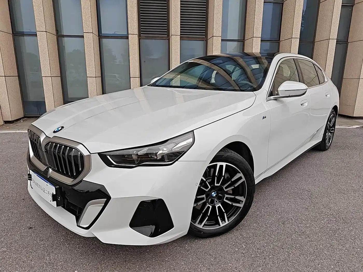 BMW 5 Series 2024 530Li Leading M Sport Package