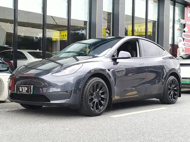 Tesla Model Y 2024 Long Range AWD