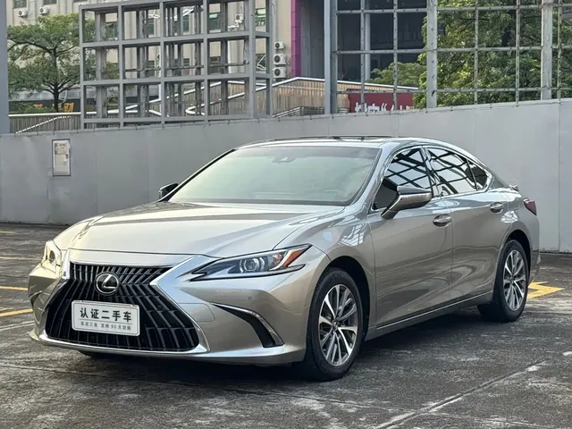 Lexus ES 2022 200 Excellence Edition